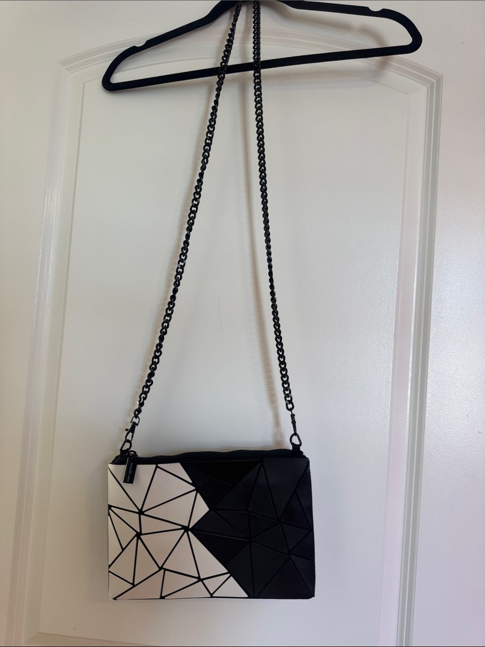 Geometric Two-Tone Crossbody Bag in Black and Cream